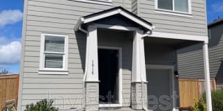 1916 S Robin Way 1916 S Robin Way Photo Gallery 1