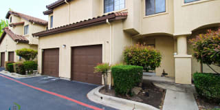 78 Washington Square Dr 78 Washington Square Dr Photo Gallery 1