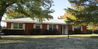 2724 NW 34th Street 2724 NW 34th Street Photo Gallery 1