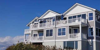 18 Neptune Dr 18 Neptune Dr Photo Gallery 1