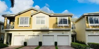 3051 SE Lexington Lakes Drive 3051 SE Lexington Lakes Drive Photo Gallery 1