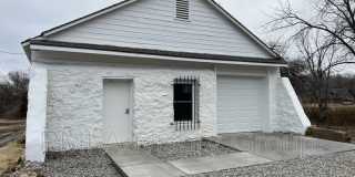 1921 SE Maryland Ct 1921 SE Maryland Ct Photo Gallery 1