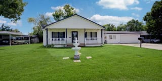 3521 Taft Avenue 3521 Taft Avenue Photo Gallery 1