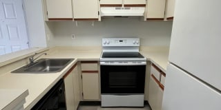 718 Executive Center Dr., #21 #7-21 718 Executive Center Dr., #21 #7-21 Photo Gallery 1