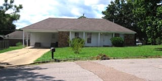 4601 Royal Pl 4601 Royal Pl Photo Gallery 1