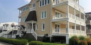 1001 E Beach Ave 1001 E Beach Ave Photo Gallery 1