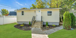246 Seabreeze Avenue 246 Seabreeze Avenue Photo Gallery 1