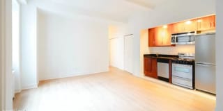 222 W 71st St 222 W 71st St Photo Gallery 1