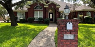716 Stoneridge Dr. 716 Stoneridge Dr. Photo Gallery 1