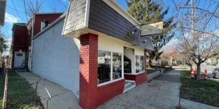 1833 Frankfort Ave 1833 Frankfort Ave Photo Gallery 1