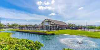 Oakbridge Apartment Homes Oakbridge Apartment Homes Photo Gallery 1