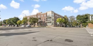 605 Snelling Avenue South 605 Snelling Avenue South Photo Gallery 1