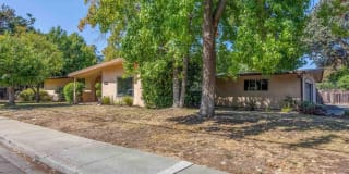 2331 Walnut Blvd 2331 Walnut Blvd Photo Gallery 1