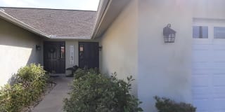 4023 SE 11th Place 4023 SE 11th Place Photo Gallery 1