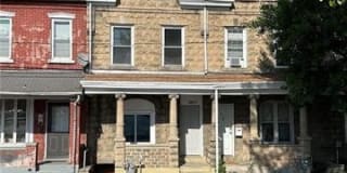 745 1/2 Front Street 745 1/2 Front Street Photo Gallery 1