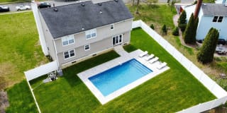 6 Jamestown Drive 6 Jamestown Drive Photo Gallery 1