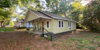 229-B Young St 229-B Young St Photo Gallery 1