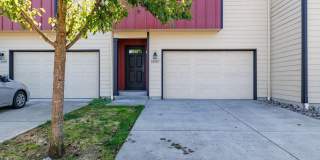 10807 NE 8th Circle 10807 NE 8th Circle Photo Gallery 1