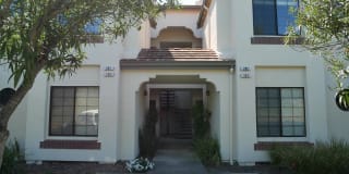 5032 Lakeview Dr., #202 5032 Lakeview Dr., #202 Photo Gallery 1