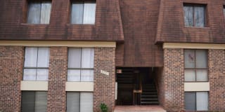 5251 W Running Brook Rd (Apt 101) 5251 W Running Brook Rd (Apt 101) Photo Gallery 1