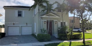 17000 SW 90th Ter 17000 SW 90th Ter Photo Gallery 1