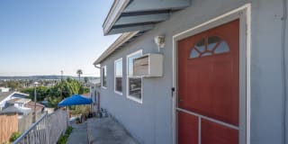 5248 Almont 5248 Almont Photo Gallery 1