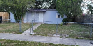 1847 NE 51st St 1847 NE 51st St Photo Gallery 1