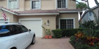7300 NW 61st Ter 7300 NW 61st Ter Photo Gallery 1