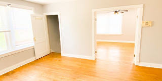 3901 Iowa Apt B (2/F) 3901 Iowa Apt B (2/F) Photo Gallery 1