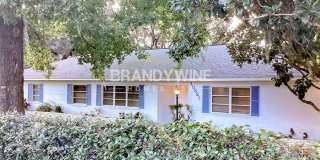 10821 Linda Vista Lane 10821 Linda Vista Lane Photo Gallery 1