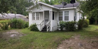 1250 W 27th Street 1250 W 27th Street Photo Gallery 1