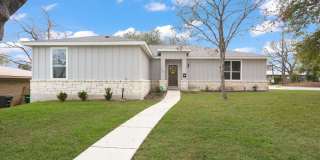 502 E Rector St 502 E Rector St Photo Gallery 1