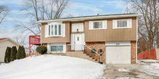 324 Greencrest Drive 324 Greencrest Drive Photo Gallery 1