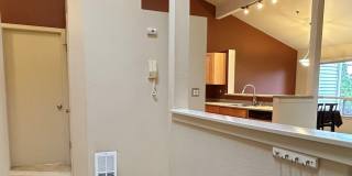 3520 Lake Washington Blvd SE Unit #203 3520 Lake Washington Blvd SE Unit #203 Photo Gallery 1