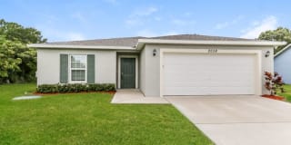 2038 Southwest Aladdin Street 2038 Southwest Aladdin Street Photo Gallery 1
