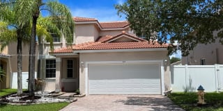 803 SW 118th Ave 803 SW 118th Ave Photo Gallery 1