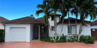 15835 SW 144th Ct 15835 SW 144th Ct Photo Gallery 1