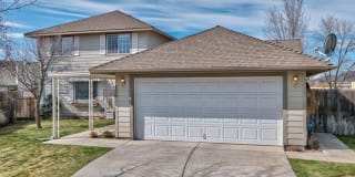 2250 NW Jackpine Ct 2250 NW Jackpine Ct Photo Gallery 1