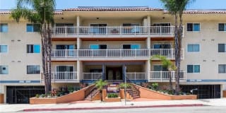1707 Pacific Coast Highway #303 1707 Pacific Coast Highway #303 Photo Gallery 1