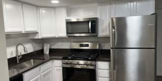 1104 South State Street Unit B 1104 South State Street Unit B Photo Gallery 1