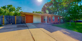 2104 Elmwood Dr 2104 Elmwood Dr Photo Gallery 1