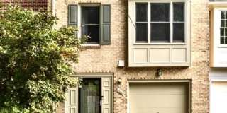 106 W LOCUST STREET 106 W LOCUST STREET Photo Gallery 1