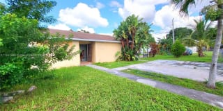 17090 SW 101st Ave 17090 SW 101st Ave Photo Gallery 1