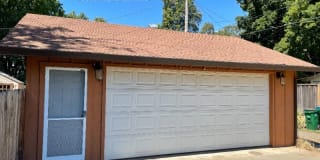 190 E Washington Ave B 190 E Washington Ave B Photo Gallery 1