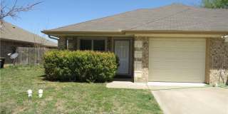 211 W Arlo Road 211 W Arlo Road Photo Gallery 1