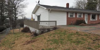 221 Fairground Avenue 221 Fairground Avenue Photo Gallery 1