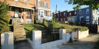 2332 14th PL SE 2332 14th PL SE Photo Gallery 1