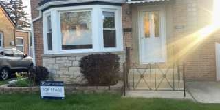 6060 North Overhill Avenue 6060 North Overhill Avenue Photo Gallery 1