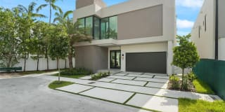6814 NW 104th Ct 6814 NW 104th Ct Photo Gallery 1