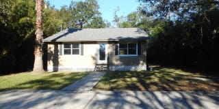 57415 Oaklawn Drive 57415 Oaklawn Drive Photo Gallery 1